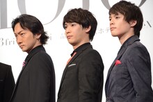 左から波岡一喜、味方良介、横田龍儀。