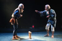 文学座5月アトリエの会「青べか物語」より。