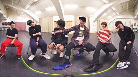 「ALL OUT!! THE STAGE 稽古場VR」より。