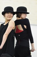 米倉涼子（右）