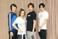 「厨病激発ボーイ」出演者。左から九十九零役の野尻大介、野田大和役の大平峻也、高嶋智樹役の金井成大、中村和博役の有澤樟太郎。