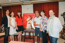 左から柄本弾、川島麻実子、上野水香、ルイジ・ボニーノ、斎藤友佳理、ジリアン・ウィッテンガム。(c)Kiyonori Hasegawa