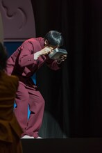 高木晋哉（ジョイマン）演じる大間仁。