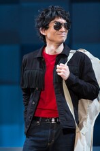 なだぎ武演じる事代作吾。