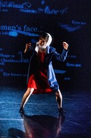 「顔」より。（photo by BOZZO）