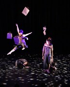 ORIGIRING Project Dance Performance 3rd「Bag」より。(撮影:作田一美)