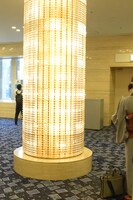 ロビーに残された光柱。