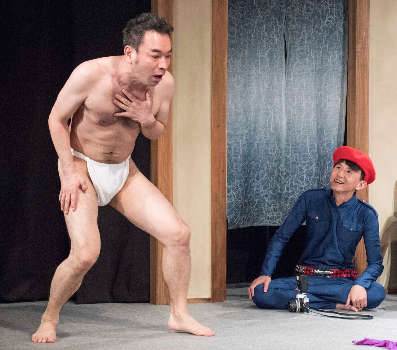 動物電気「タイム！魔法の言葉」開幕、「全力でバカバカしいことをお届けします」