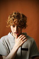 「舞台男子」より、杉江大志。（撮影：為広麻里）