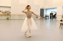 小野絢子（撮影：鹿摩隆司）