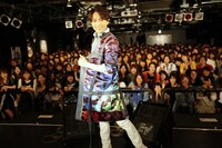 「1936～your songs II～」リリース記念イベントの様子。