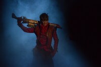 「錆色のアーマ」ゲネプロより。佐藤大樹演じる孫一。