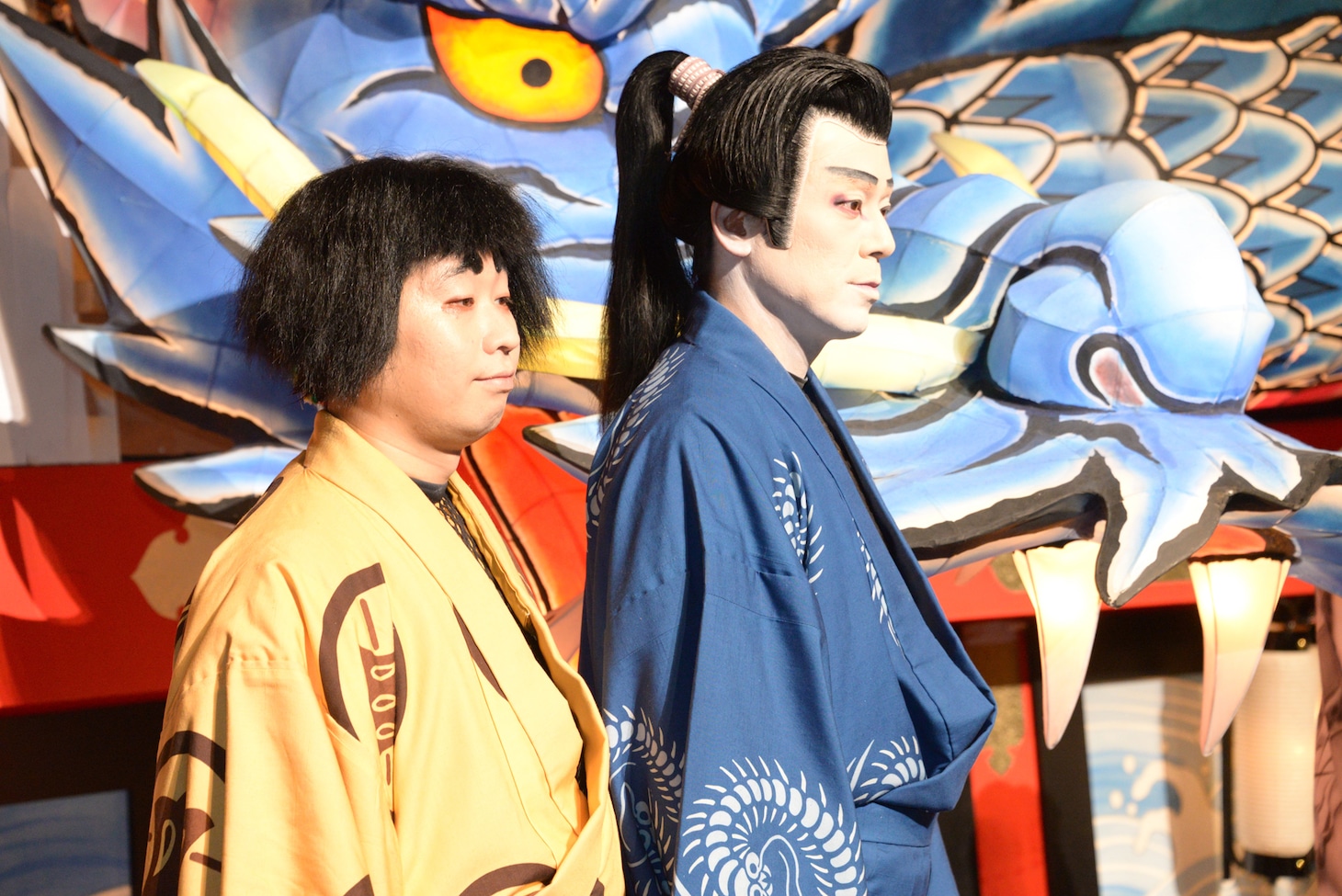左から前野朋哉、山田純大。