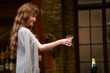 「君が人生の時」フォトコールより。野々すみ花演じるキティ。