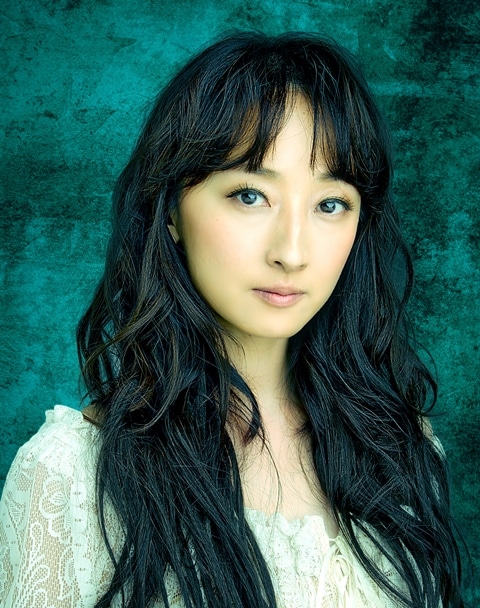 花總まり演じるカルメン。