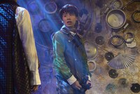 「オーバーリング・ギフト」公開ゲネプロより、富田健太郎演じるカゲツ。