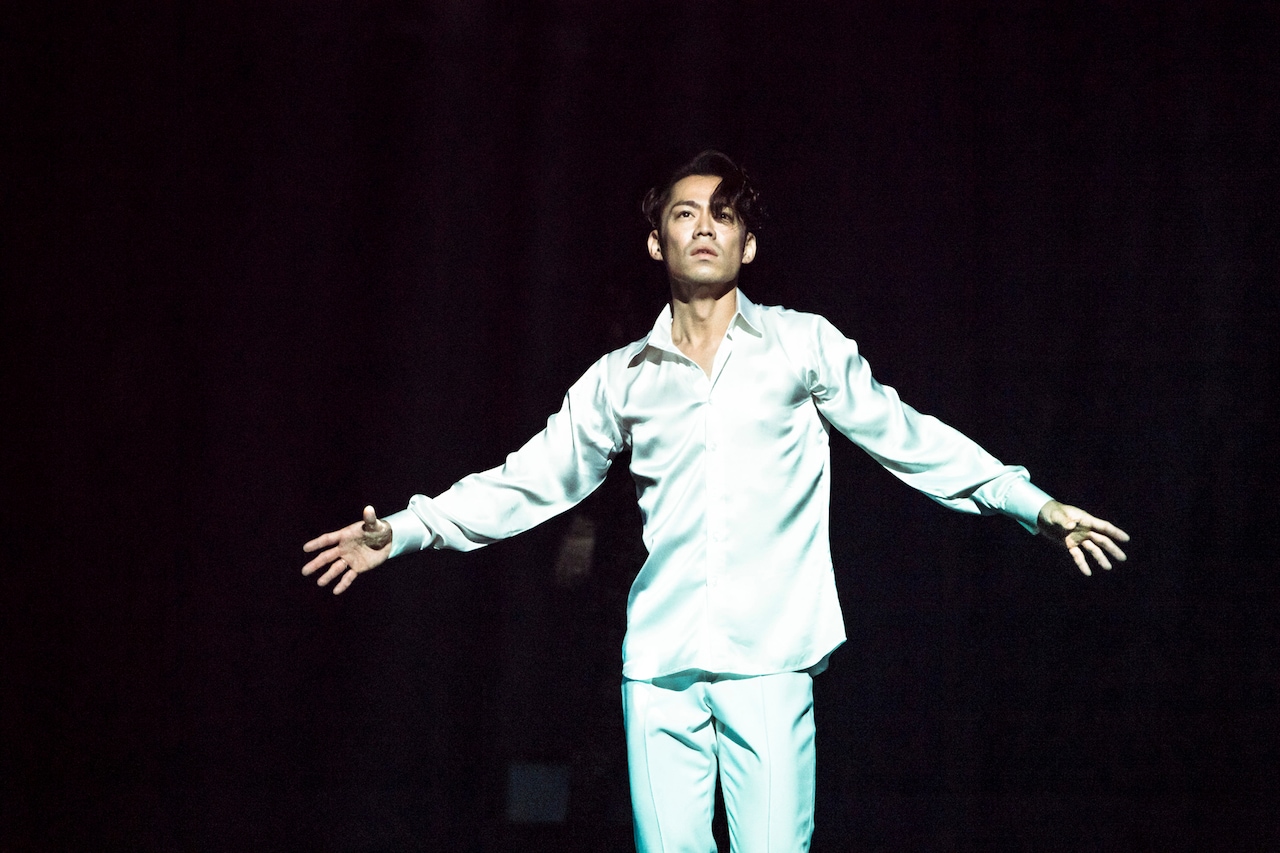 新たな追加シーンも！高橋大輔が魅せる「LOVE ON THE FLOOR」本日より