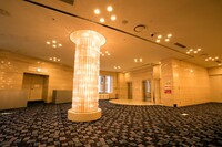 オルタナティブシアターのロビー。