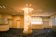 オルタナティブシアターのロビー。