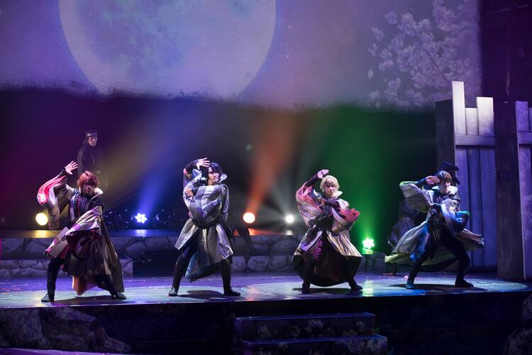 強く生き抜く4人の忍 劇団シャイニング 天下無敵の忍び道 レビューパートも ステージナタリー