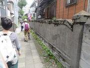 2015年に開催されたS.A.I「路上観察学会分科会 品川編」より。