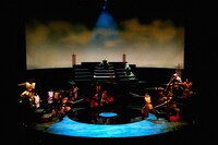 「子午線の祀り」より。（撮影：細野晋司）