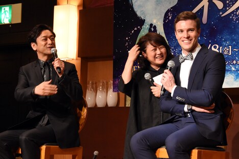 左から石丸幹二、ビリー・ハーリガン・タイ。