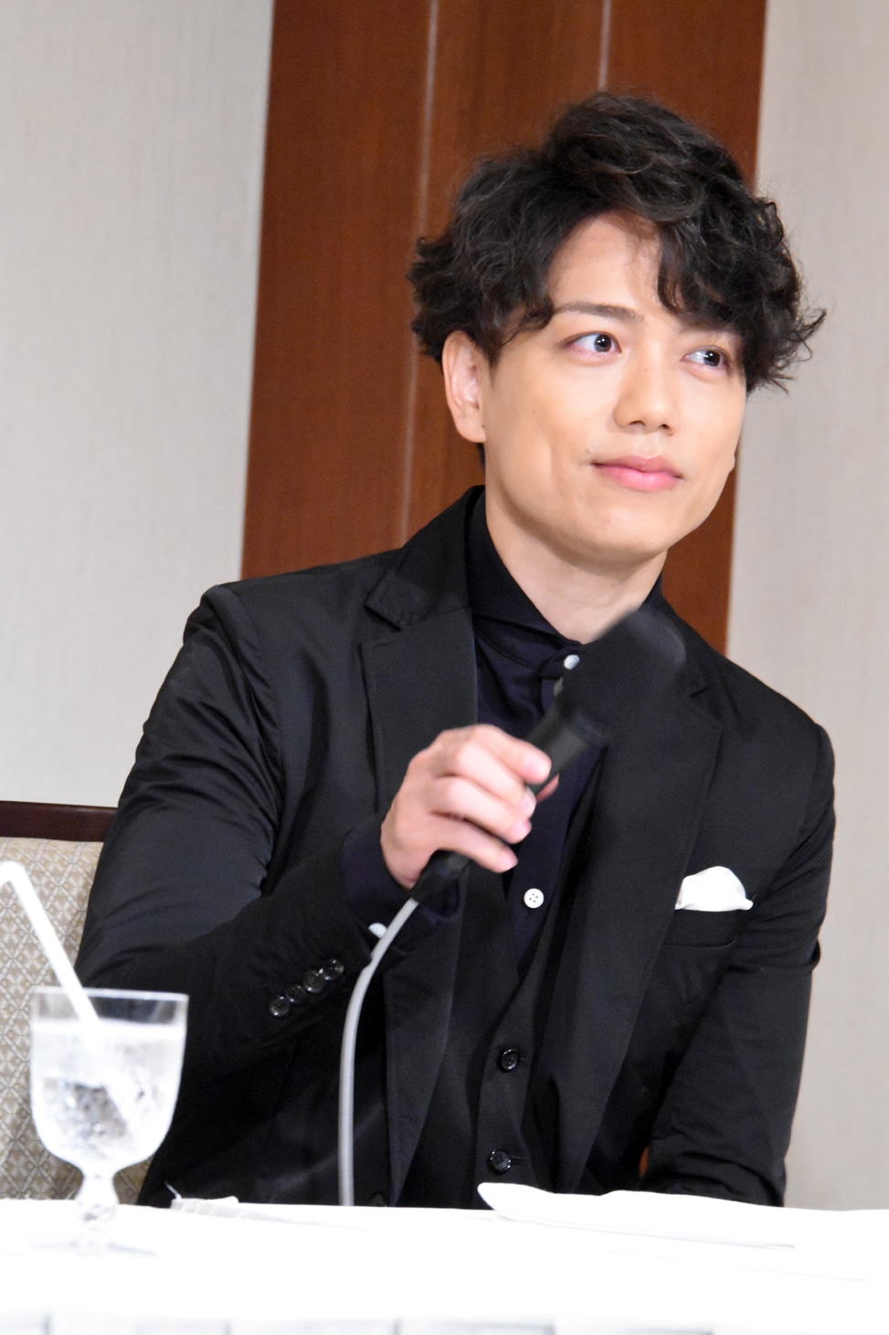 山崎育三郎