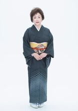 佐久間良子演じるりく。