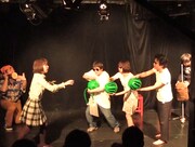 劇団「地蔵中毒」過去公演の様子。