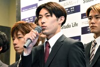 グレアム役（BUSチーム）の久保優二。