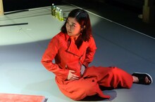 鳥公園「『すがれる』2012／2017」東京公演より。（撮影：塚田史子）