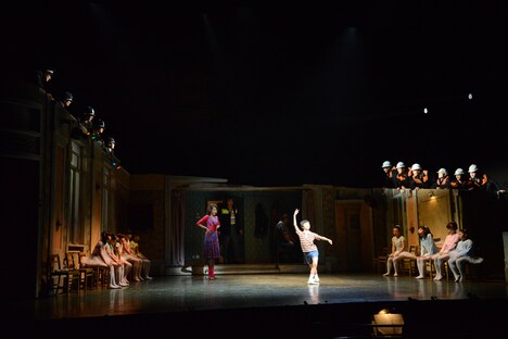 ミュージカル「ビリー・エリオット～リトル・ダンサー～」プレスコールの様子。