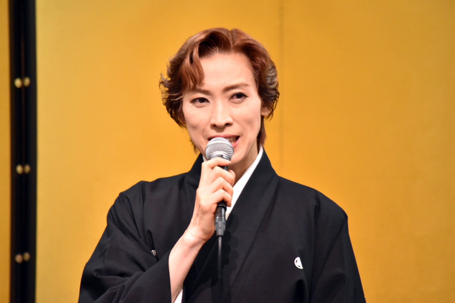 高世麻央