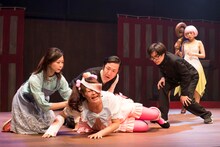 ハイバイ「ハイバイ、もよおす」より、「RPG演劇『エンド・オブ・ワールド』」。（撮影：引地信彦）