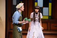 M&Oplaysプロデュース「鎌塚氏、腹におさめる」公開フォトコールより。