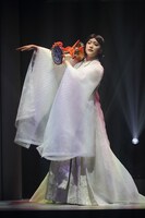 オルタナティブシアターこけら落とし公演「アラタ～ALATA～」より。