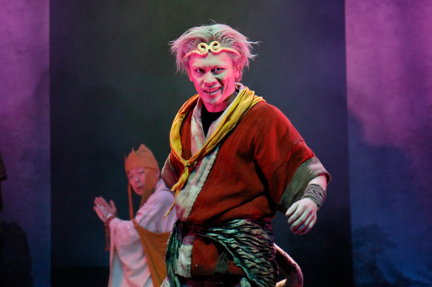 「旅する劇場『西遊記』～Journey to the West～」より。五島三四郎演じる孫悟空。