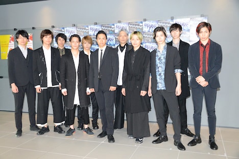 左から伊万里有、多和田秀弥、井阪郁巳、味方良介、三浦宏規、橘ケンチ、和泉宗兵、荒木宏文、高橋健介、田中涼星、有澤樟太郎。