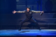 「幽劇」公開ゲネプロより、井阪郁巳演じるボウ。