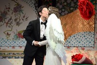 「Glorious!」より。