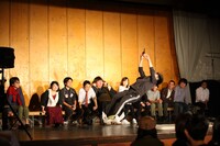 「よろしくご笑覧ください」2016年の様子。