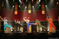 ねずみ男子。左からブックス（花塚廉太郎）、ジェラルド（増本健一）、ジョージ（福島海太）、ロベルト（永松文太）、ハンス（松田将希）。