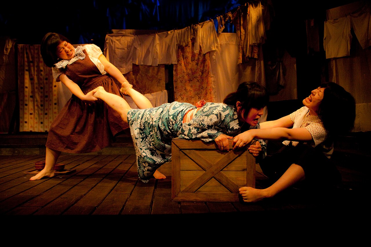 高齢者の“記憶”を子どもたちへの物語に「Re:北九州の記憶」8作品を再構成