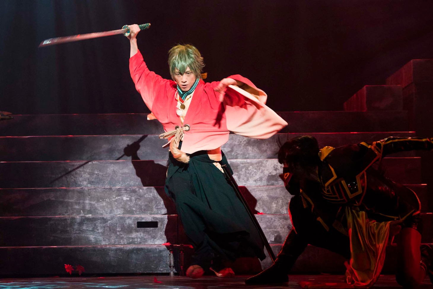 舞台「煉獄に笑う」ゲネプロより。鈴木拡樹演じる石田佐吉。