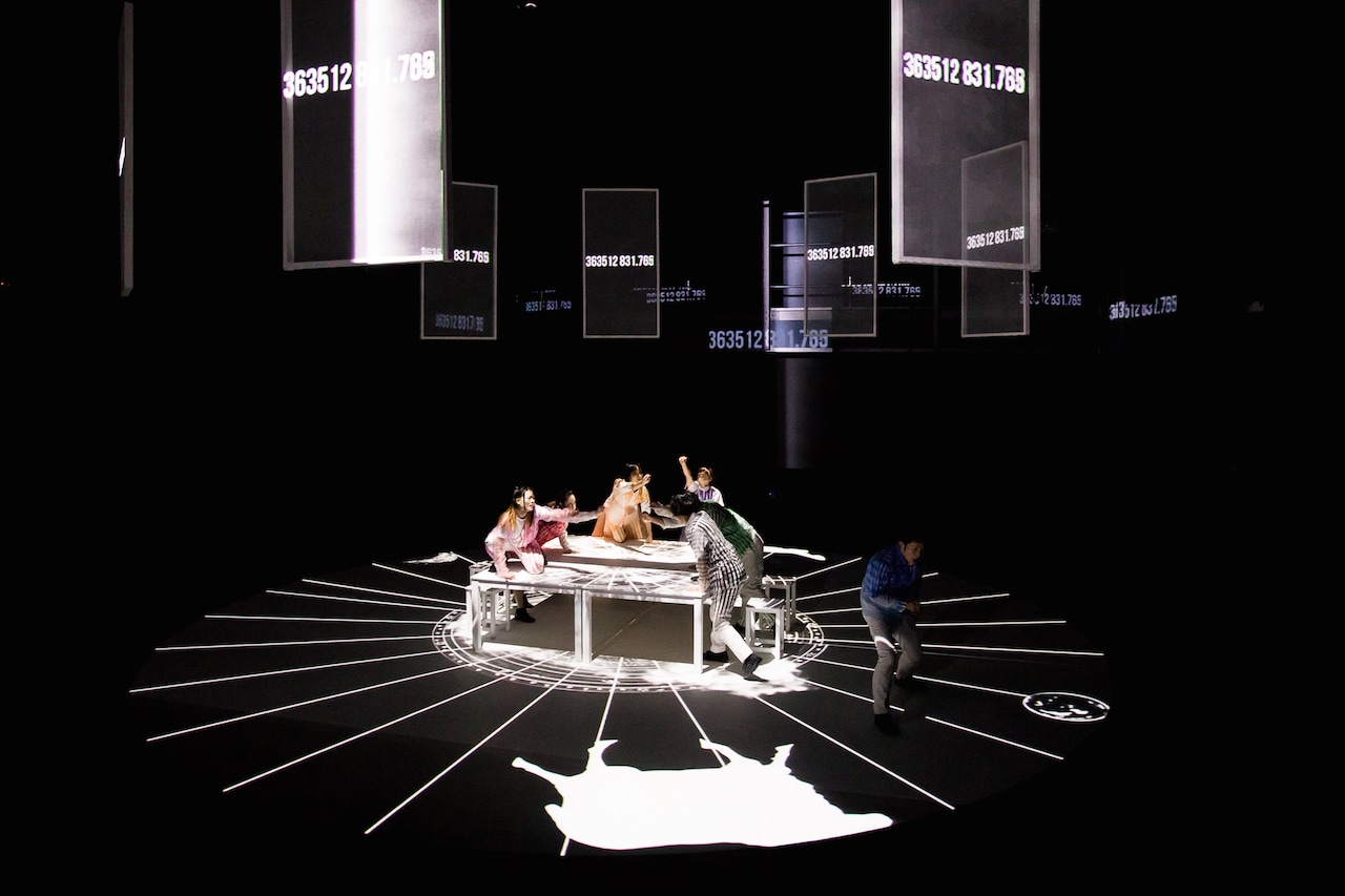 ぶつかり共鳴する記憶、踊り、映像、Nibroll「イマジネーション・レコード」開幕