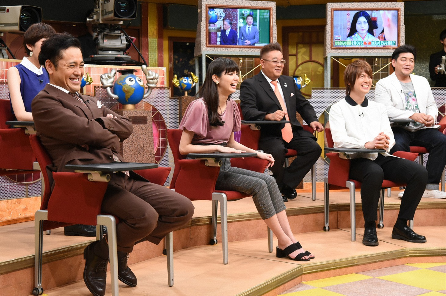 日本テレビ系「世界一受けたい授業」より。(c)日本テレビ