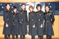 「メサイア ―悠久乃刻―」囲み取材より、左から山沖勇輝、長江崚行、井澤勇貴、杉江大志、山本一慶、橋本真一。