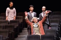 SPAC「病は気から」より。(c)三浦興一　