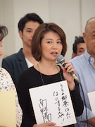 自分の好きなセリフを紹介する南野陽子。